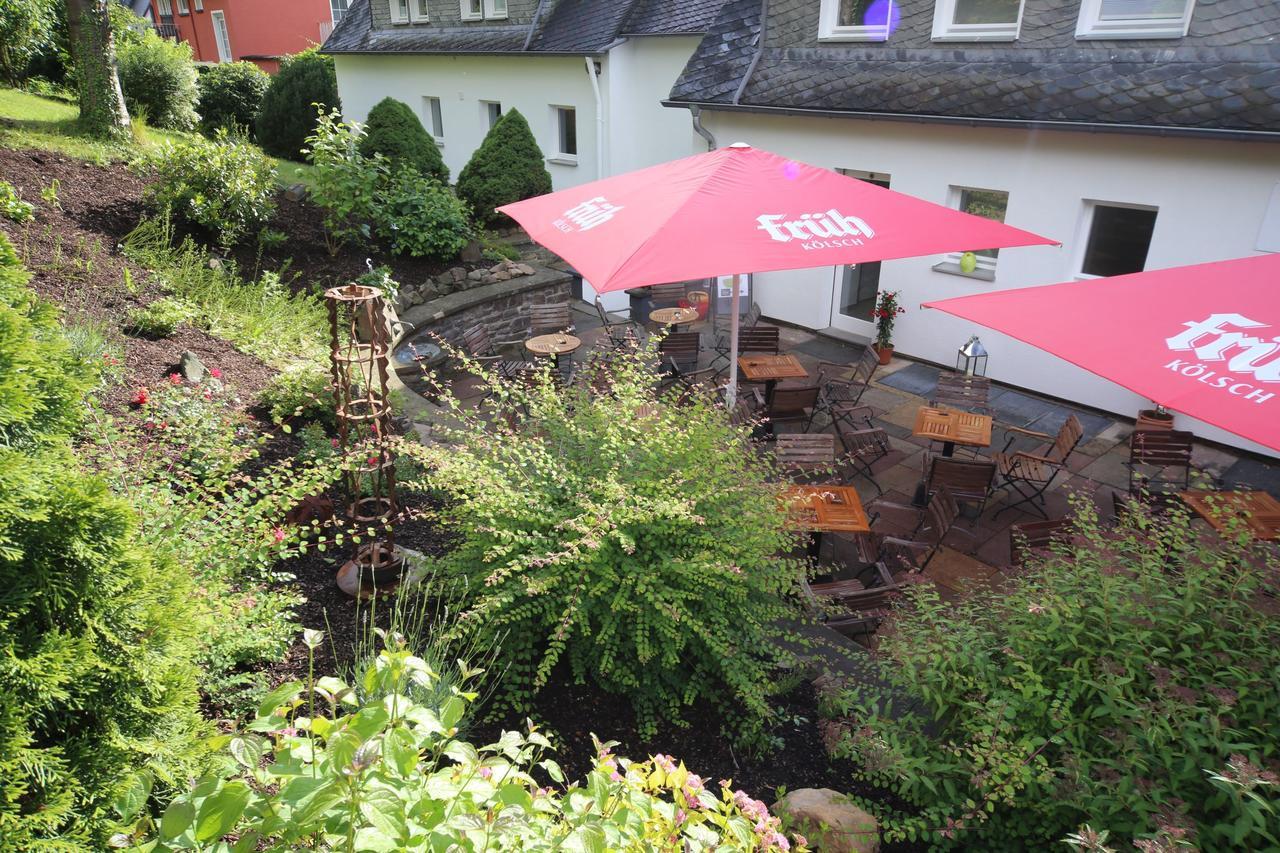 Hotel Vintage Am Bundesbank-Bunker Cochem Exterior foto