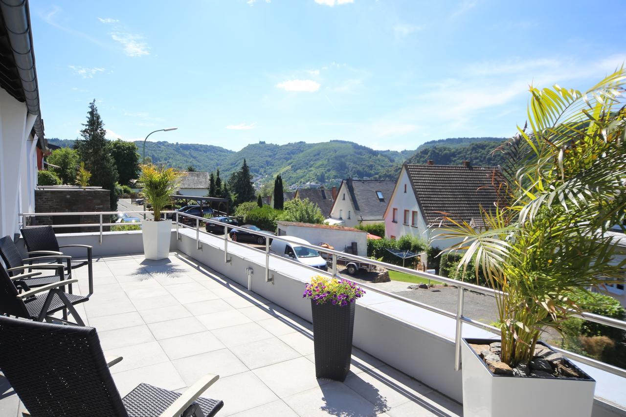 Hotel Vintage Am Bundesbank-Bunker Cochem Exterior foto